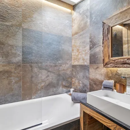 Exquisite Duplex With Views By Mrs Miggins アパート