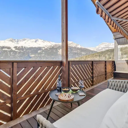 Exquisite Duplex With Views By Mrs Miggins Apartment *