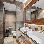 Exquisite Duplex With Views By Mrs Miggins Appartamento *
