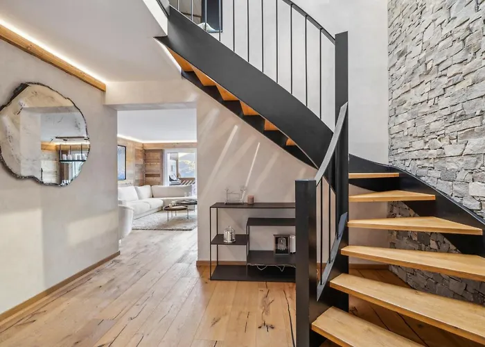 Exquisite Duplex With Views By Mrs Miggins דירה